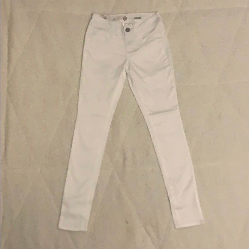 white jeggings